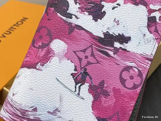 First bag ru PASSPORT COVER-10*14*2.5CM Vuitton Louis 0502